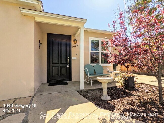 Foto del edificio - 1643 Gregory St