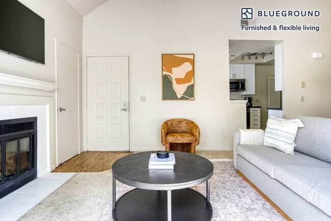 Building Photo - 601 Bobstay Ln