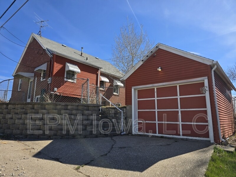 Foto del edificio - 511 23rd St NE