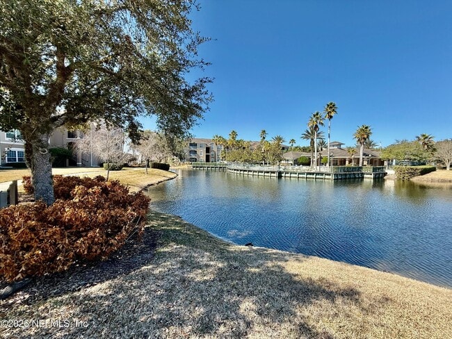 Building Photo - 7990 Baymeadows Cir E