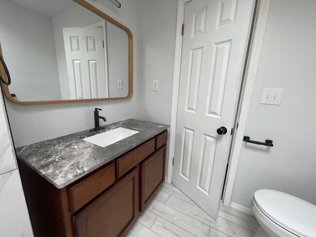 Foto del edificio - 611 NW 95th