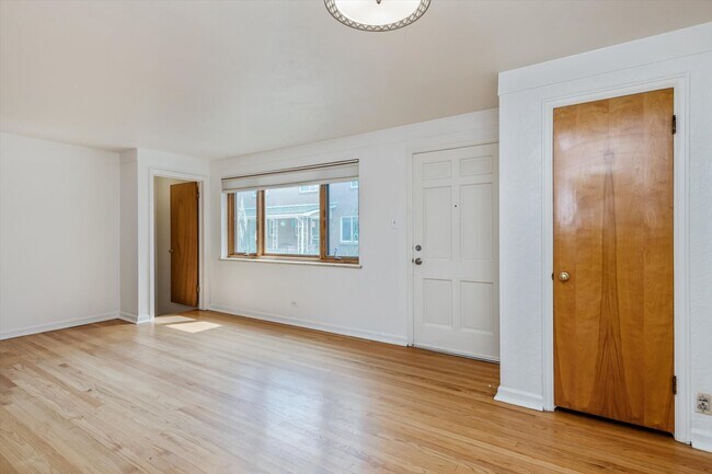 Building Photo - 2047 S Milwaukee St
