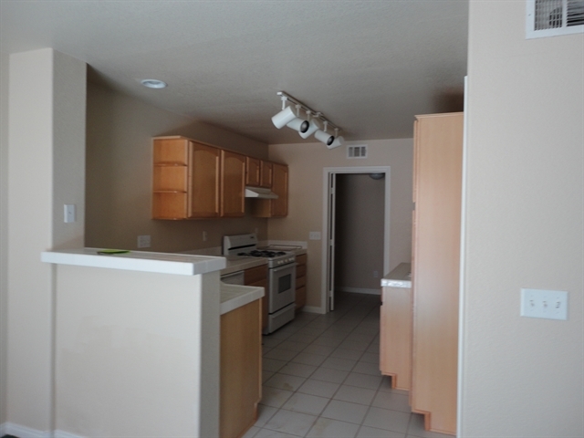 Building Photo - 207 Luninborg Street