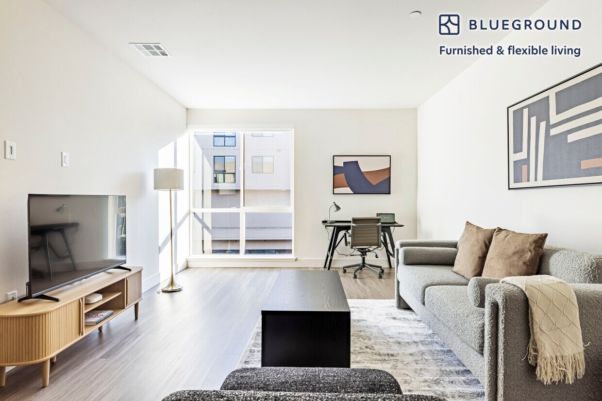Foto principal - 2280 W El Camino Real