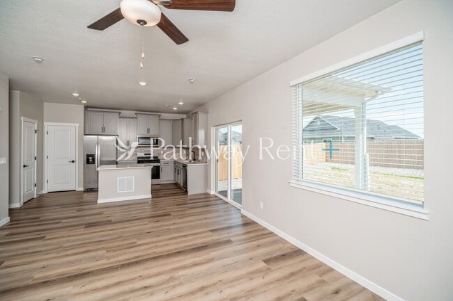 Building Photo - 9464 Yampa St