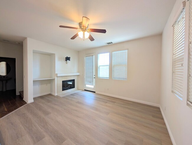 Foto del edificio - College Park Chino 4 bed 2.5 bath