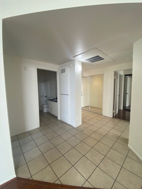 Foto del edificio - 4343 Whitsett Ave