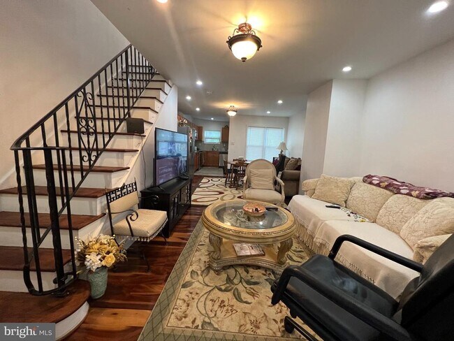 Foto del edificio - 6525 Edmund St