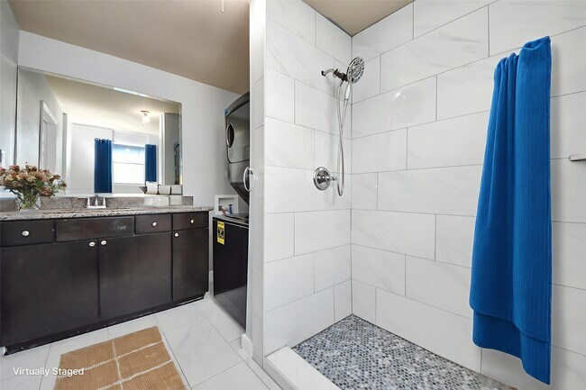 Foto del edificio - 6701 Irvington Blvd