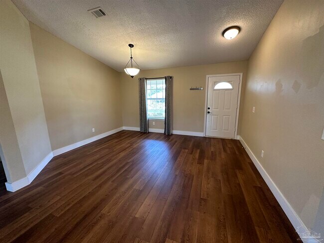 Foto del edificio - 10701 Brook Bend Cir