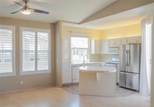 Foto del edificio - Adorable Condo in Anaheim Hills *Coming Soon*