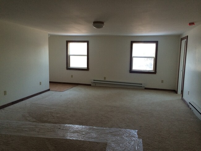 Building Photo - 3217 US-20
