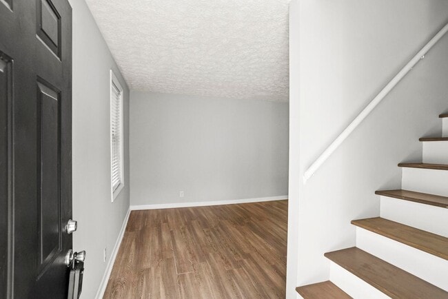 Photo - 3307 Falls Creek Dr House