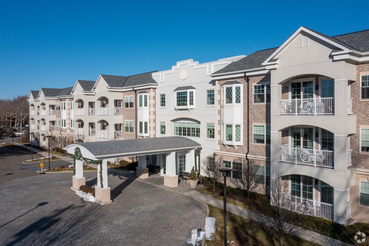 301 Franklin Ave, Garden City, NY 11530 Apartments in Garden City, NY