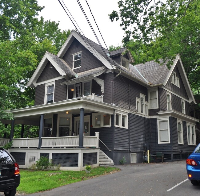Building Photo - 117 Dewitt Pl