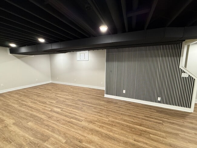 Foto del edificio - INSANE CLIFTON HOUSE W/FENCED IN YARD AND FINISHED BASEMENT