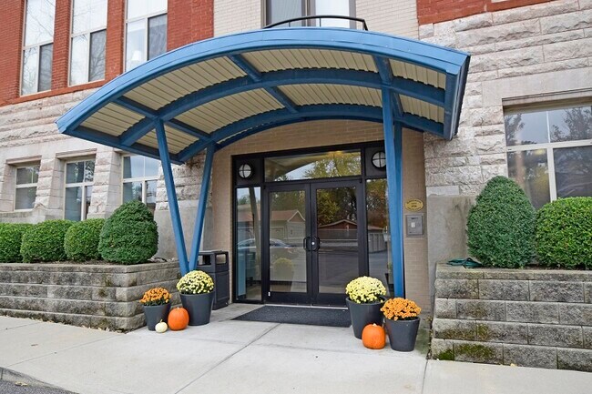 Building Photo - 2700 Ashland Ave