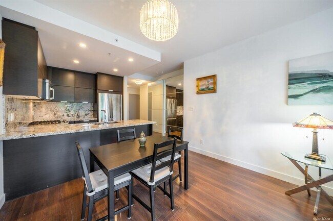 Building Photo - 2077 Rosser Ave