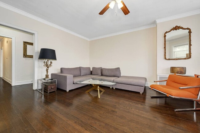 Foto del edificio - 3617 N Sawyer Ave