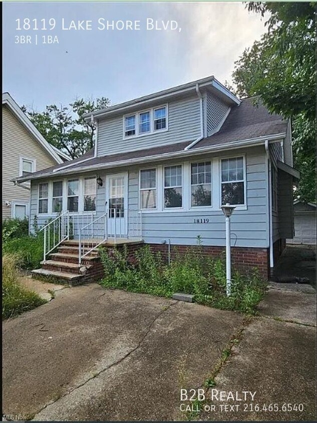 Primary Photo - Spacious Elegance: Stunning 3-Bed Single F...