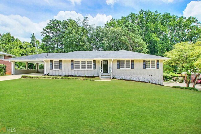Foto del edificio - 970 Burnt Hickory Dr SW