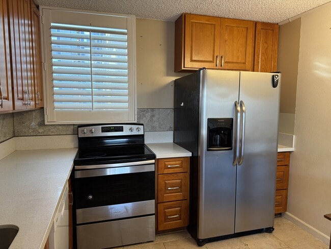 Photo - 1655 Kanunu St Townhome