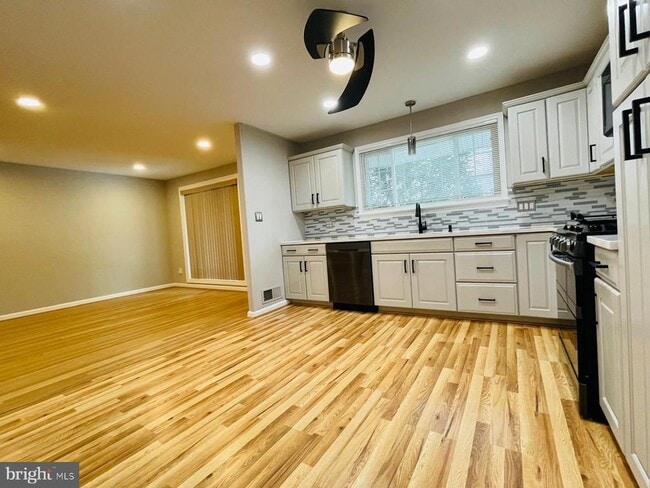 Foto del edificio - 3123 28th Pkwy