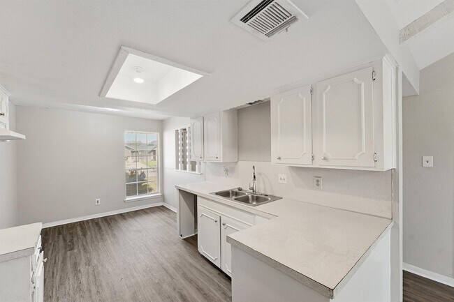 Foto del edificio - 10407 Lantry Way