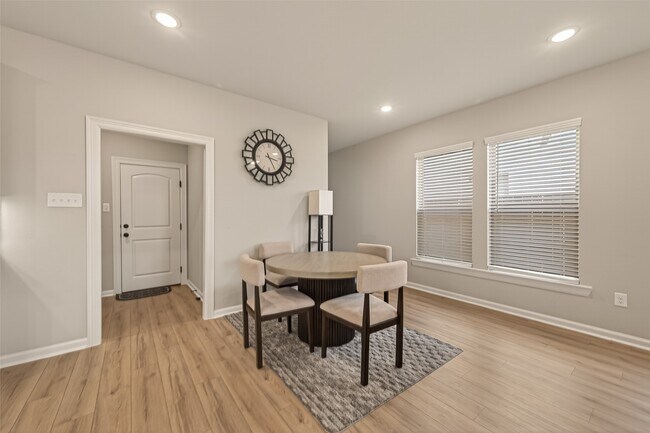 Foto del edificio - 1010 Gentle Nook Dr