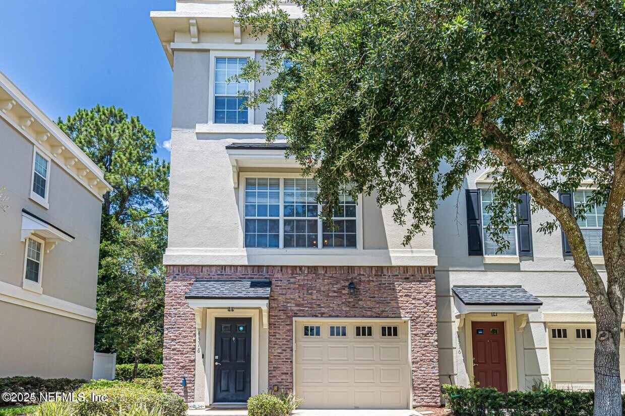 Foto principal - 4518 Congressional Dr
