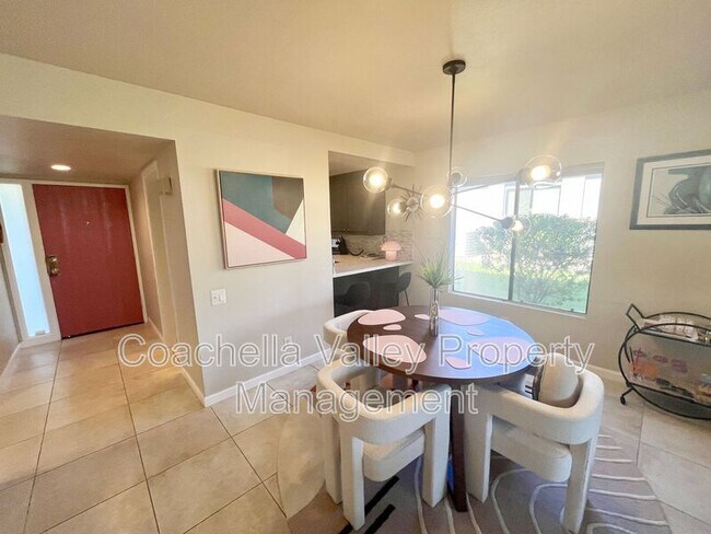 Foto del edificio - 1310 Campeon Cir