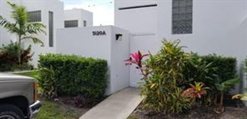 Foto del edificio - 5120 Elmhurst Rd