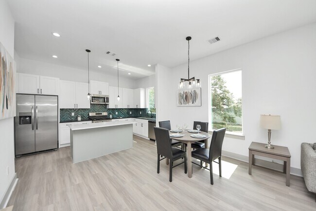 Foto del edificio - 5319 Kindred Gdn Ln