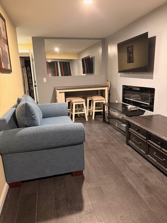 Comedor y sala de estar combinados - 246 Arcadia Shores Cir