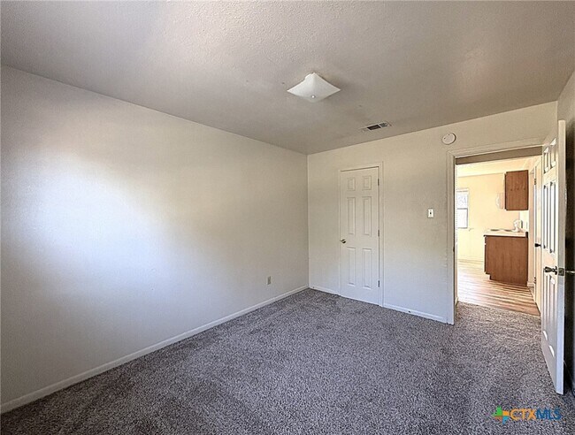 Building Photo - 207 Northern Dove Ln