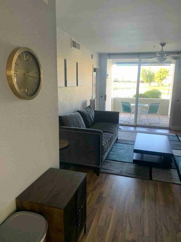 Foto del edificio - 1825 W Ray Rd