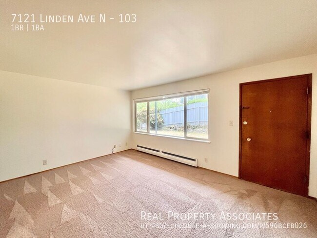 Building Photo - One-Bedroom Close to Green Lake! **Ample S...