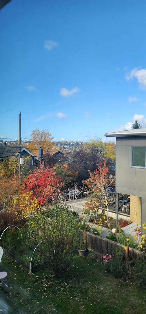 Building Photo - 1414 32nd Ave S