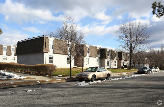 Building Photo - Hudson Terrace