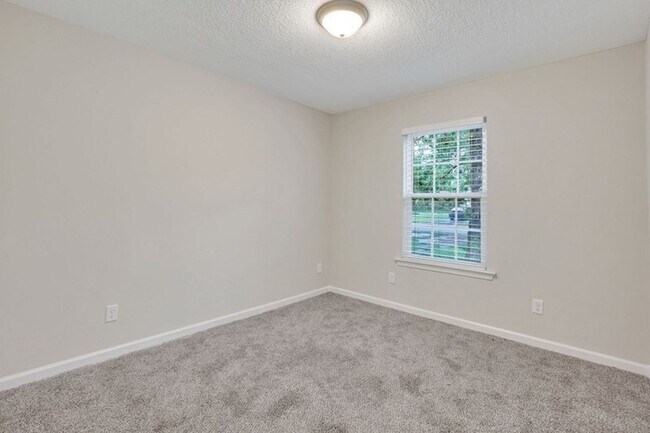 Building Photo - Available for Rent