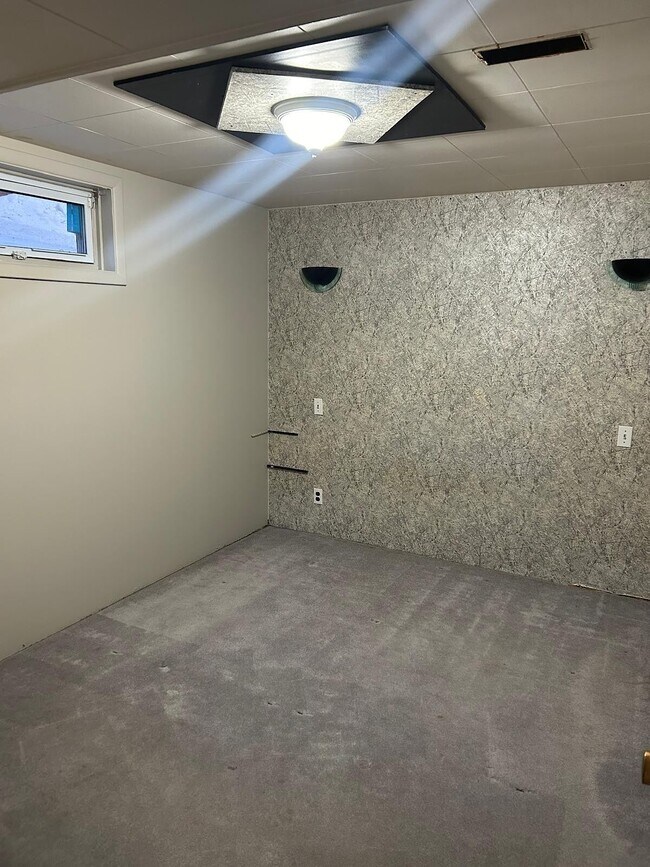 Photo du bâtiment - Basement Suite in Meadowlark