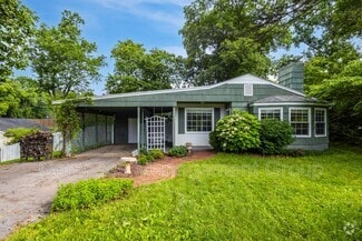 Building Photo - 1125 Timbergrove Dr