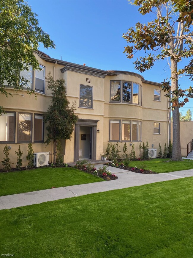 Building Photo - 3318 Rowena Ave