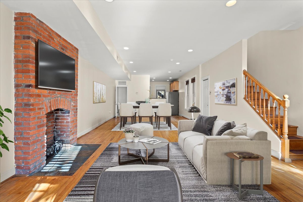 Foto principal - 1254 Florida Ave NE