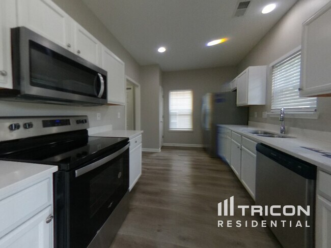 Foto del edificio - 287 Stonewood Crossing Dr