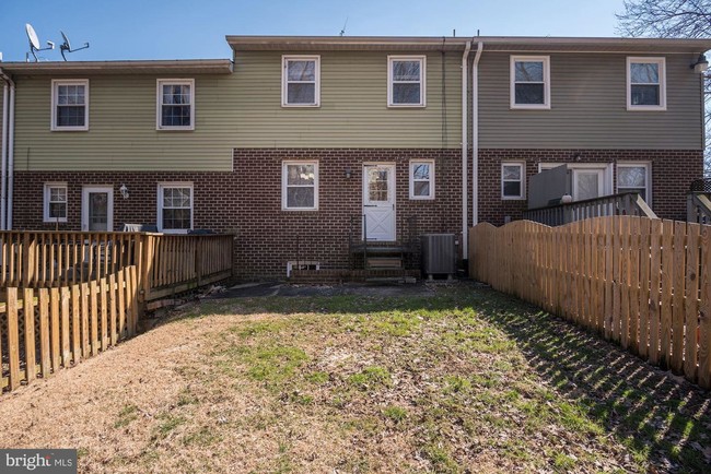 Building Photo - 3743 Double Rock Ln