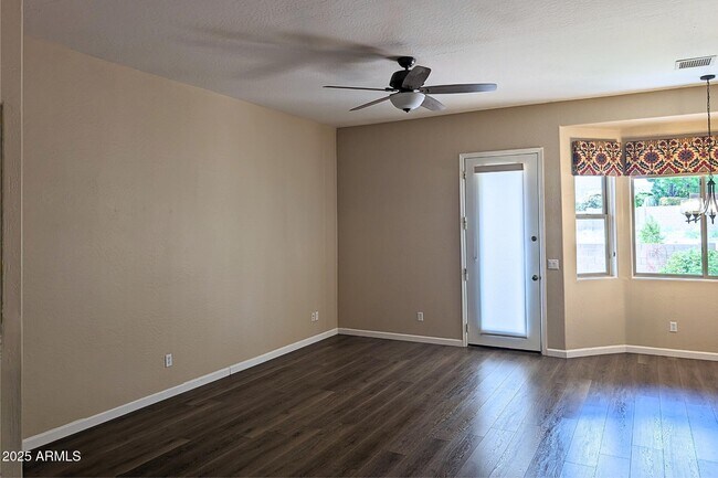 Building Photo - 6752 E Desperado Dr
