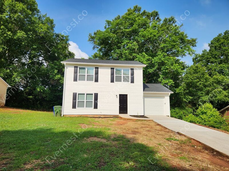 520 Chestnut Ln, Monroe, GA 30655 House Rental in Monroe, GA
