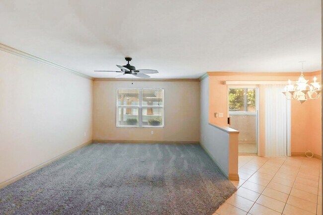 Foto del edificio - 2 Bed, 2 Bath 1st Floor Condo In West Las ...