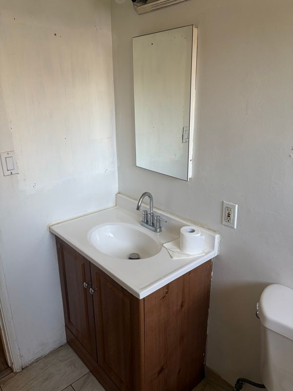 Building Photo - 11433 Emelita St